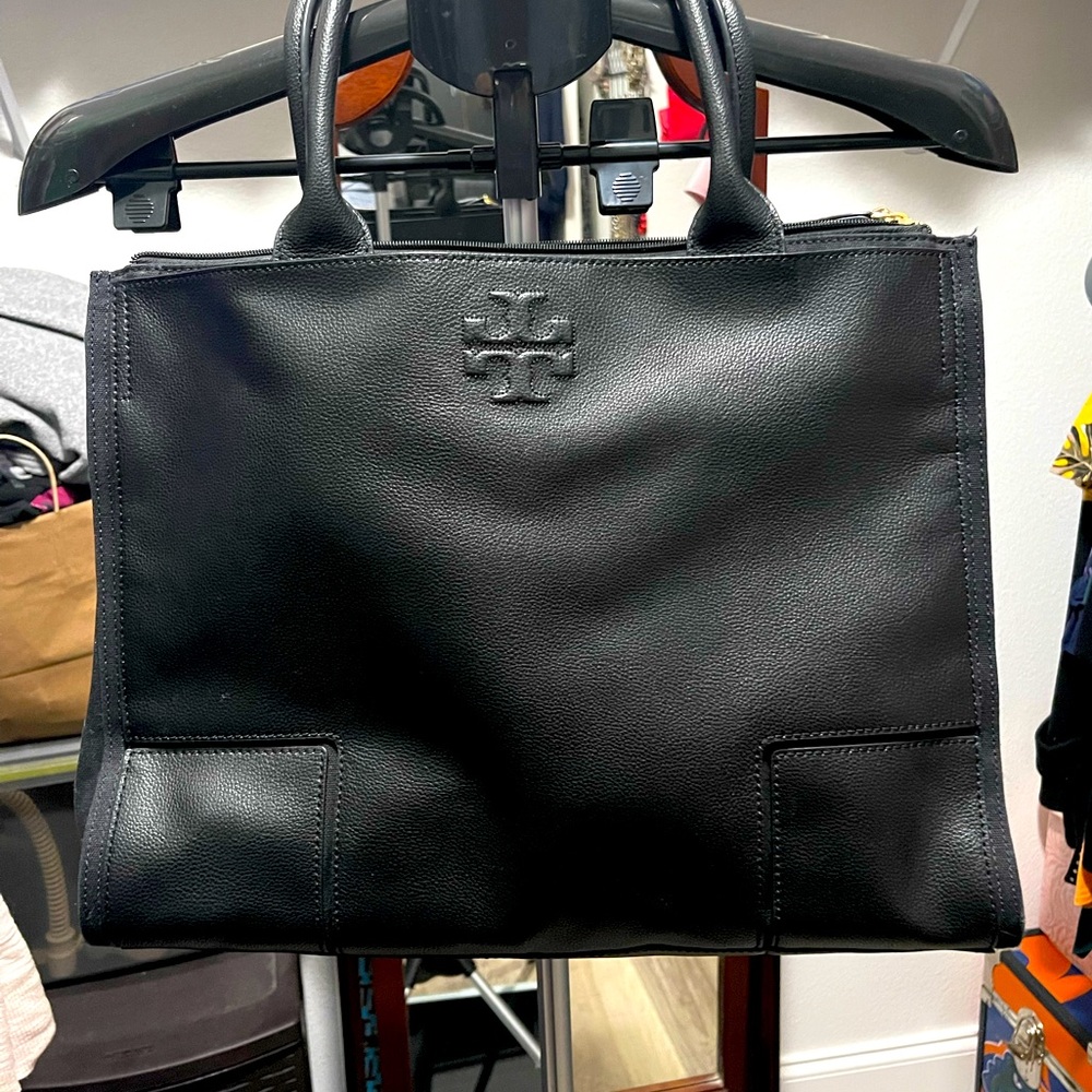 Tory Burch Laptop leather tote- great condition - Picture 4 of 6